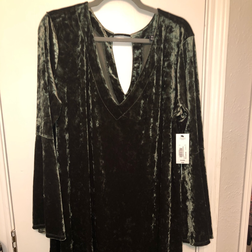 A.N.A Olive Velvet Bell Sleeve Sheath Dress